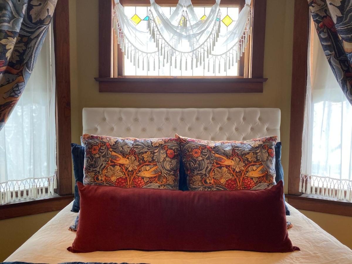The Edmond An 1887 Arts & Crafts Gem Apartment Сейнт Джоузеф Екстериор снимка