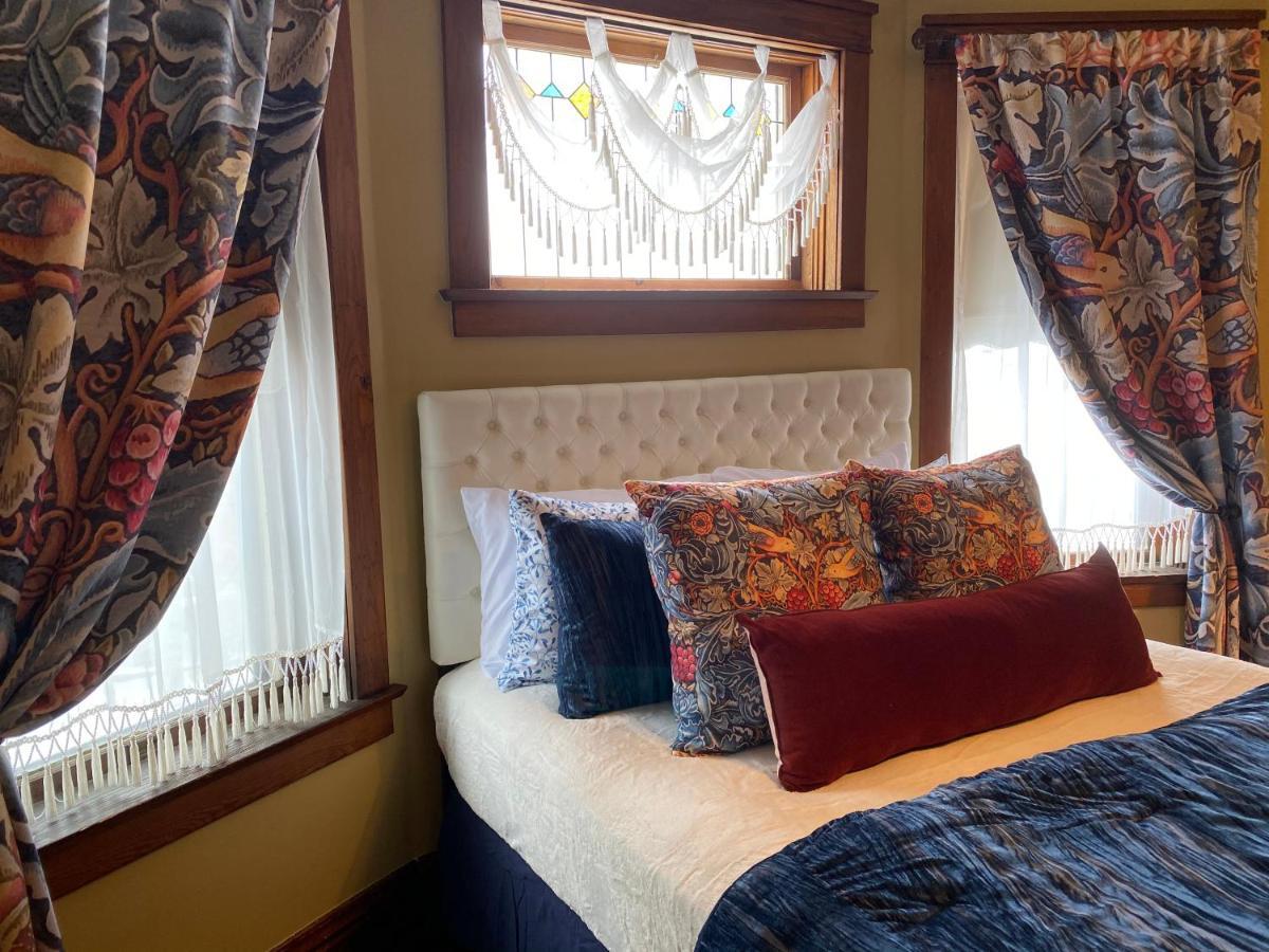 The Edmond An 1887 Arts & Crafts Gem Apartment Сейнт Джоузеф Екстериор снимка