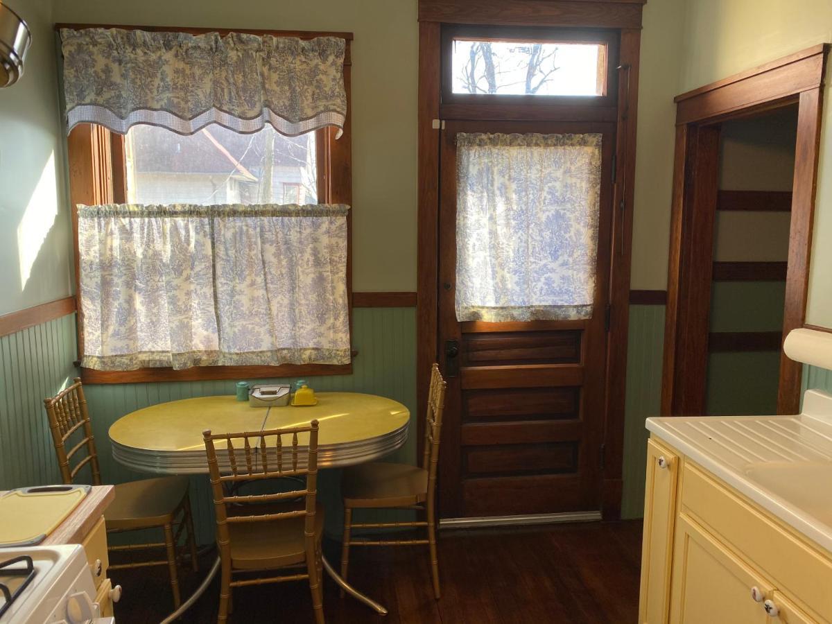 The Edmond An 1887 Arts & Crafts Gem Apartment Сейнт Джоузеф Екстериор снимка